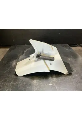 INTERNATIONAL 4400 LP Fender Extension