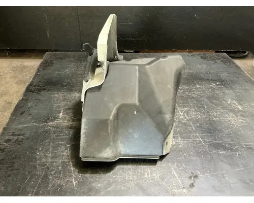 INTERNATIONAL 4400 LP Fender Extension