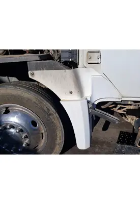 INTERNATIONAL 4400 LP Fender Extension