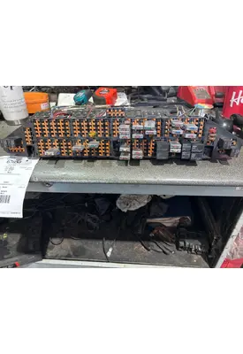 INTERNATIONAL 4400 LP Fuse Box