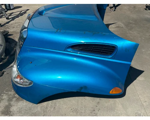 INTERNATIONAL 4400 LP Hood