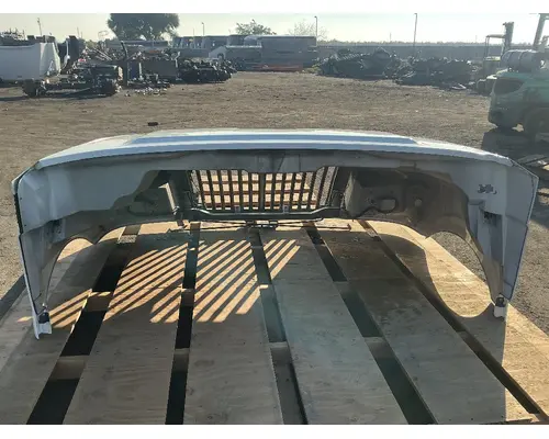 INTERNATIONAL 4400 LP Hood