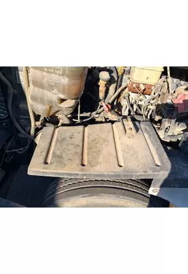 INTERNATIONAL 4400 LP Inner Fender