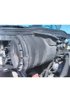 INTERNATIONAL 4400 AIR CLEANER