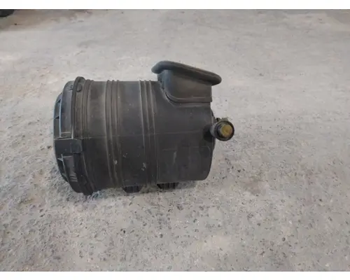 INTERNATIONAL 4400 AIR CLEANER