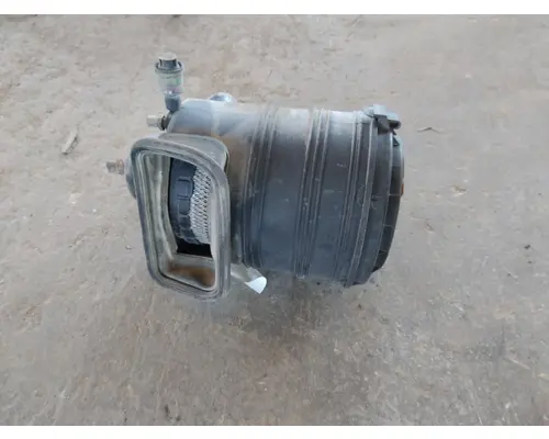 INTERNATIONAL 4400 AIR CLEANER