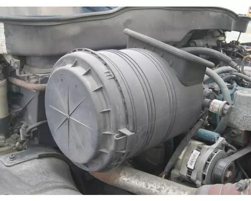 INTERNATIONAL 4400 AIR CLEANER