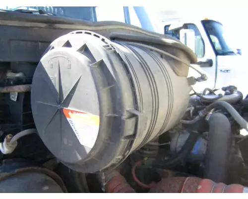 INTERNATIONAL 4400 AIR CLEANER