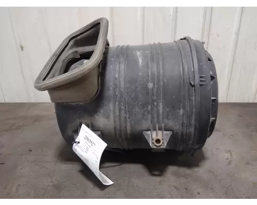 INTERNATIONAL 4400 AIR CLEANER