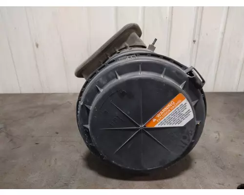 INTERNATIONAL 4400 AIR CLEANER