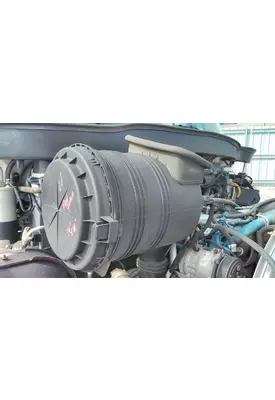 INTERNATIONAL 4400 AIR CLEANER