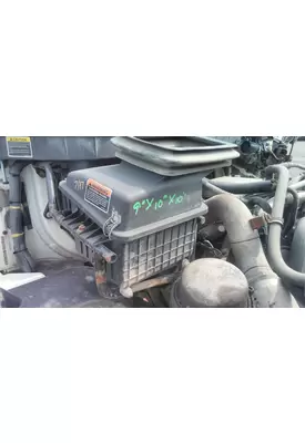 INTERNATIONAL 4400 AIR CLEANER