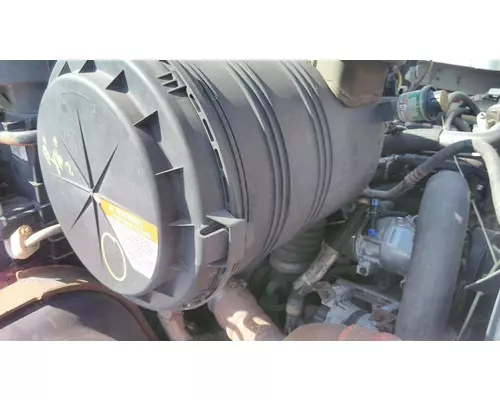 INTERNATIONAL 4400 AIR CLEANER