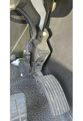 INTERNATIONAL 4400 Accelerator Pedal