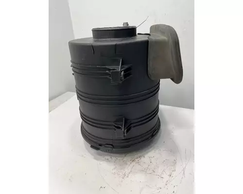 INTERNATIONAL 4400 Air Cleaner