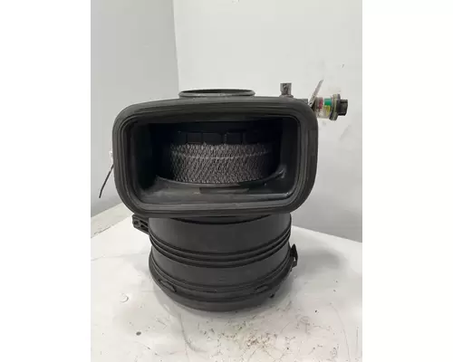 INTERNATIONAL 4400 Air Cleaner