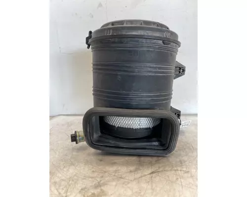 INTERNATIONAL 4400 Air Cleaner