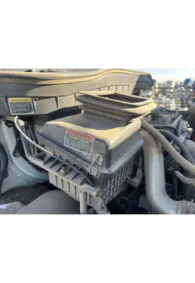 INTERNATIONAL 4400 Air Cleaner