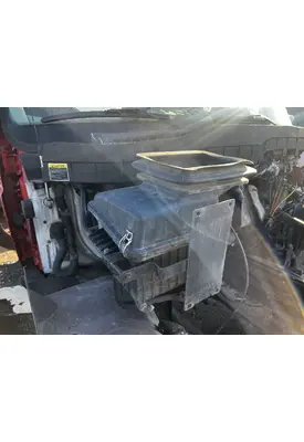 INTERNATIONAL 4400 Air Cleaner