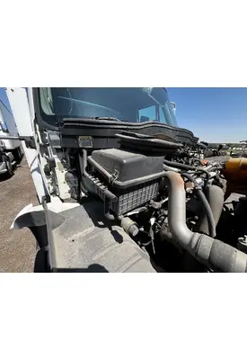 INTERNATIONAL 4400 Air Cleaner