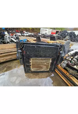 INTERNATIONAL 4400 Air Conditioner Condenser