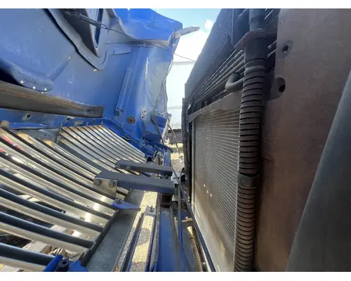 INTERNATIONAL 4400 Air Conditioner Condenser