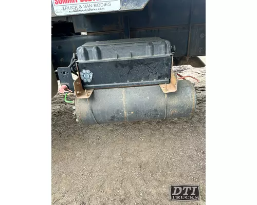 INTERNATIONAL 4400 Air Tank