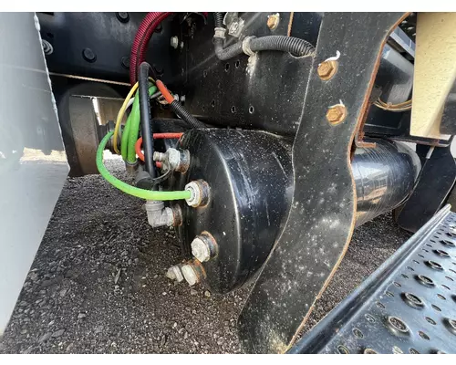 INTERNATIONAL 4400 Air Tank