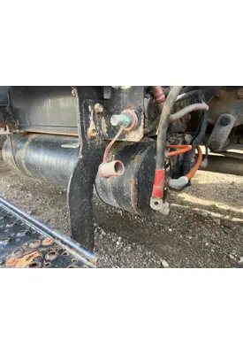 INTERNATIONAL 4400 Air Tank