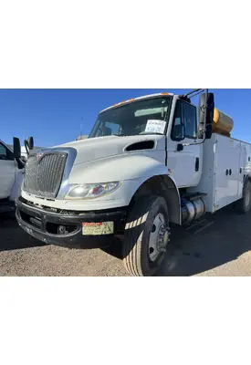 INTERNATIONAL 4400 Air Tank