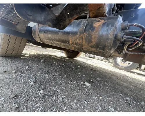 INTERNATIONAL 4400 Air Tank