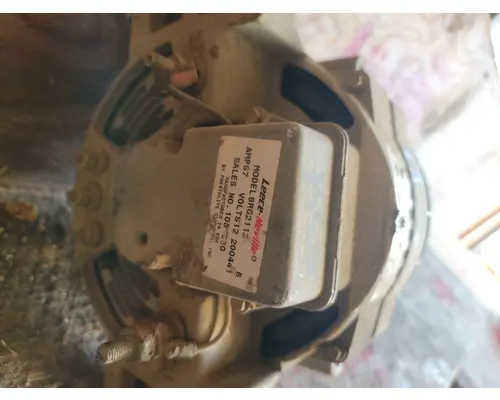 INTERNATIONAL 4400 Alternator