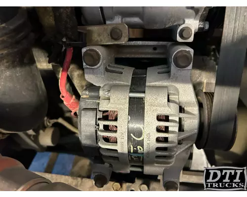 INTERNATIONAL 4400 Alternator