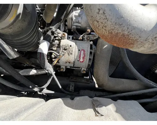 INTERNATIONAL 4400 Alternator