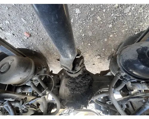 INTERNATIONAL 4400 Axle Assembly, Rear