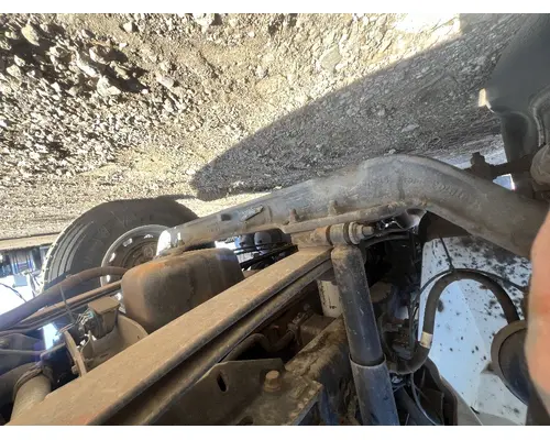 INTERNATIONAL 4400 Axle Beam (Front)