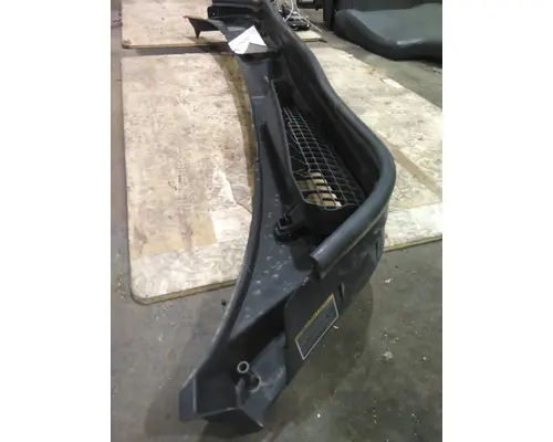 INTERNATIONAL 4400 BODY PARTS, MISC.