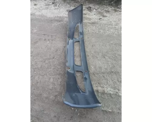 INTERNATIONAL 4400 BUMPER ASSEMBLY, FRONT