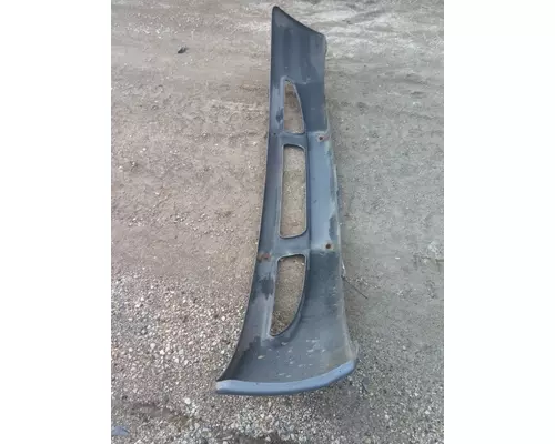 INTERNATIONAL 4400 BUMPER ASSEMBLY, FRONT