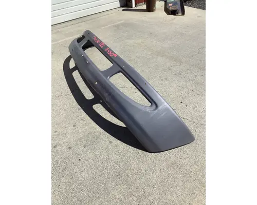 INTERNATIONAL 4400 BUMPER-COMPLETE