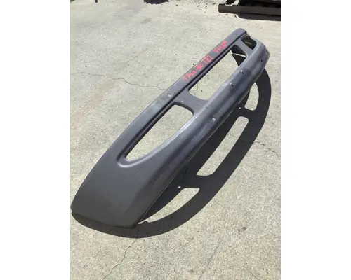 INTERNATIONAL 4400 BUMPER-COMPLETE