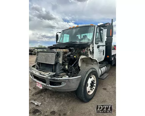 INTERNATIONAL 4400 Back Glass