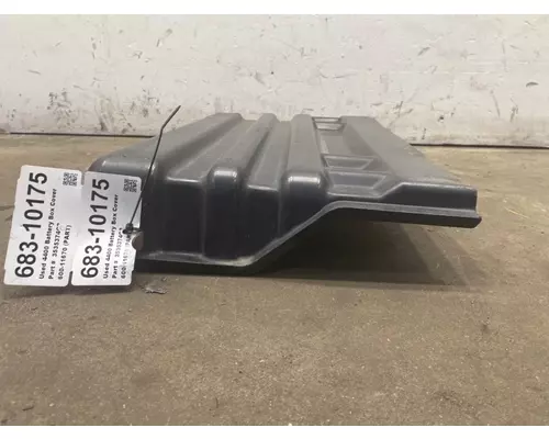 INTERNATIONAL 4400 Battery Box