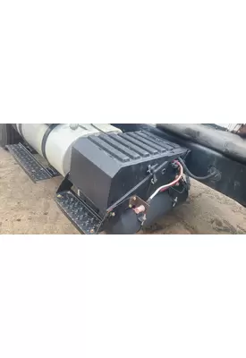 INTERNATIONAL 4400 Battery Box