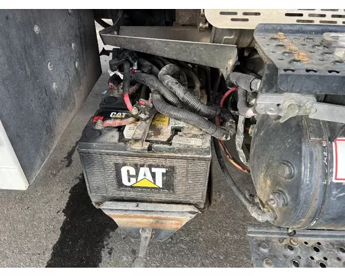 INTERNATIONAL 4400 Battery Box