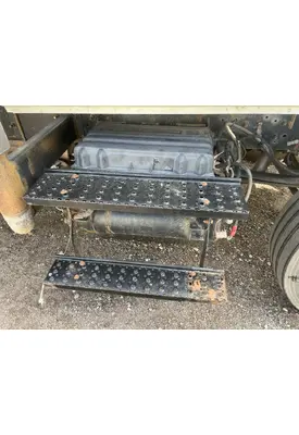 INTERNATIONAL 4400 Battery Box