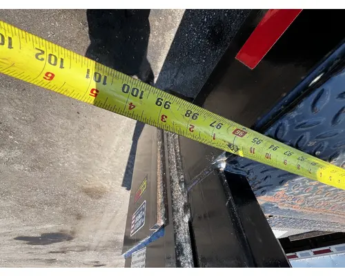 INTERNATIONAL 4400 Box  Bed