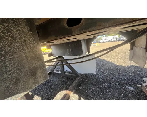 INTERNATIONAL 4400 Box  Bed