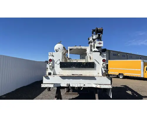 INTERNATIONAL 4400 Box  Bed