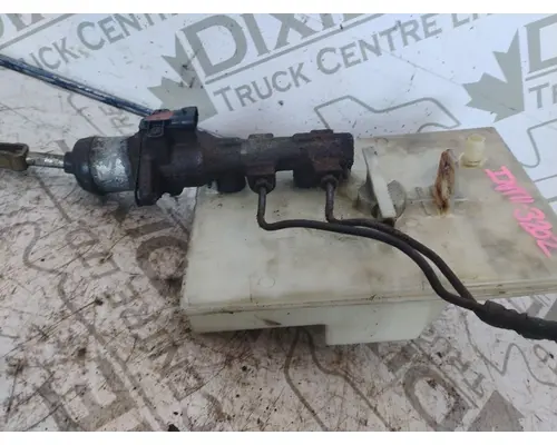 INTERNATIONAL 4400 Brake Master Cylinder